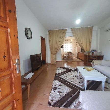 Spacious House With A Big Garden And Fire Pit Villa Tirana Kültér fotó